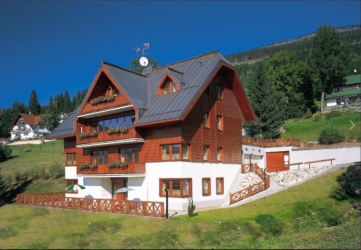 Triluzkovy Pokoj Pension Kubu Špindlerŭv Mlýn Esterno foto