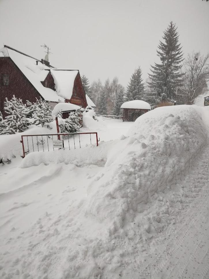 Triluzkovy Pokoj Pension Kubu Špindlerŭv Mlýn Esterno foto